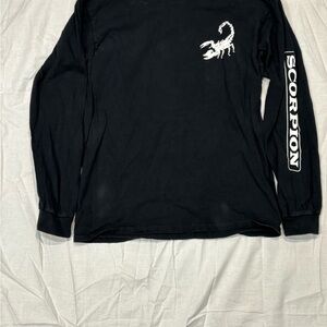 Black Scorpion Graphic Long Sleeve Shirt